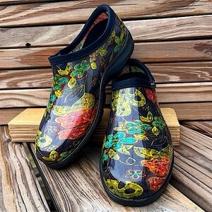 - Sloggers Sz 10 Waterproof Floral Print Garden Slip-On Clogs! NEW!